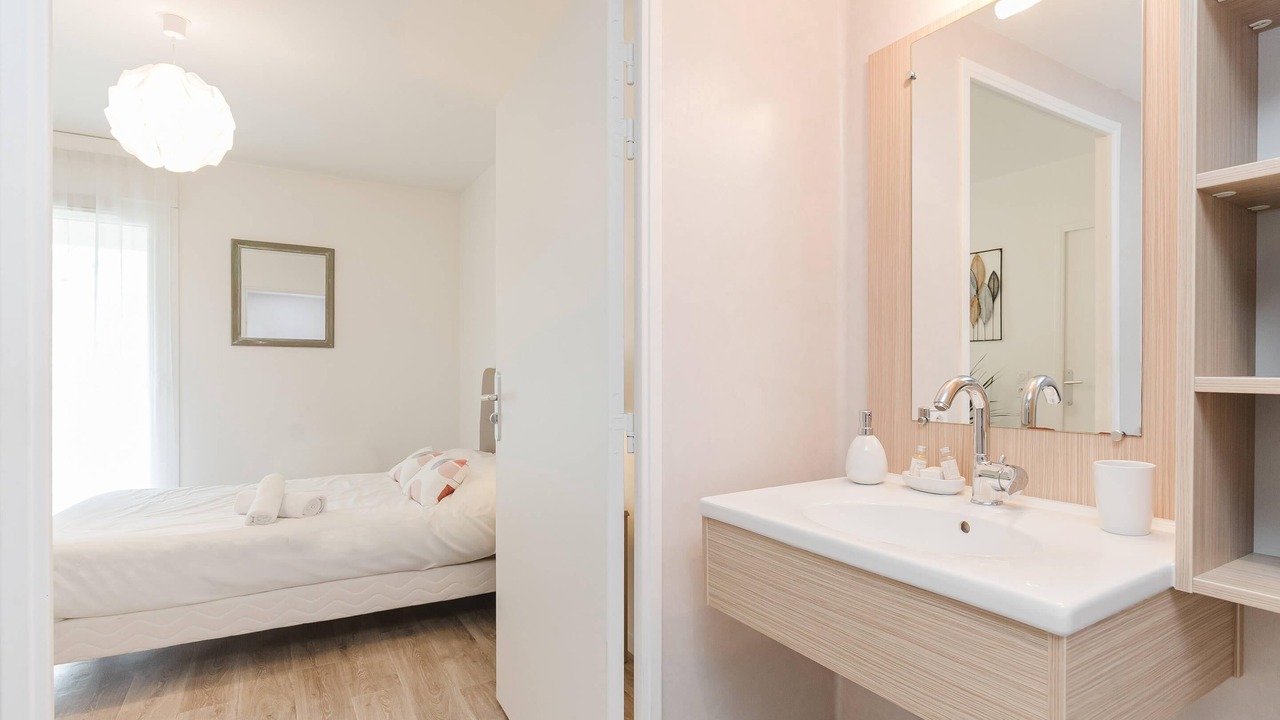 Photo of Bedroom in Saint-Berthevin
