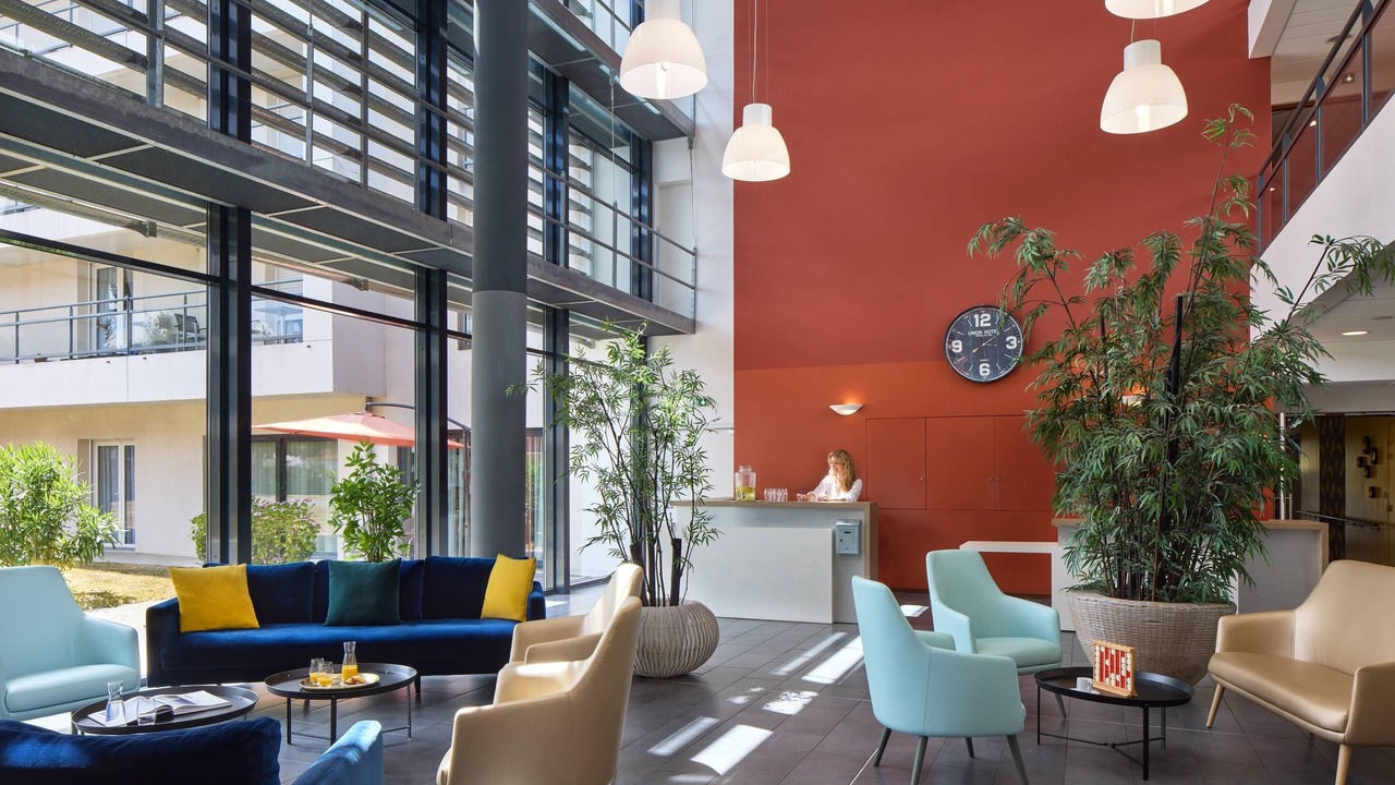 Photo of Others in Bruz