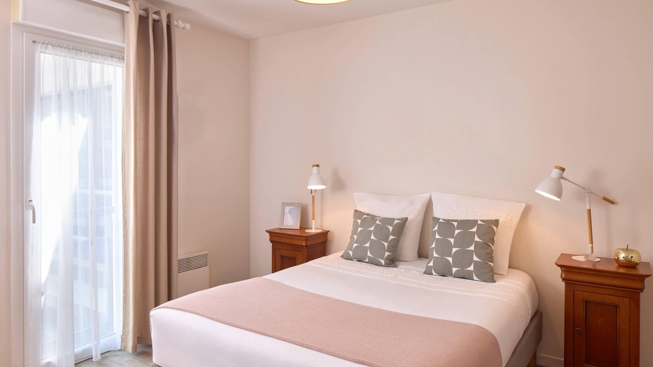 Photo of Others in Bruz