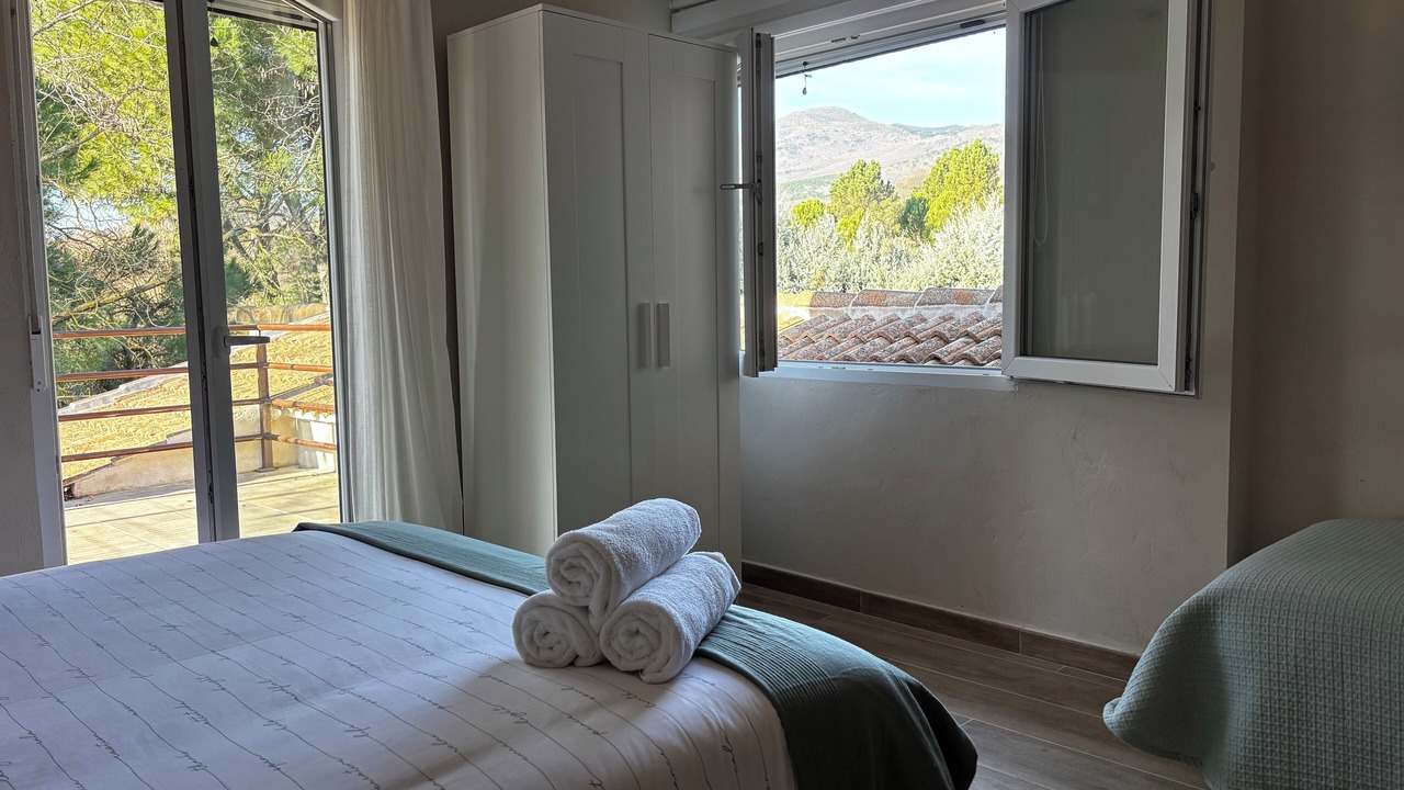 Photo of Bedroom in Navahondilla