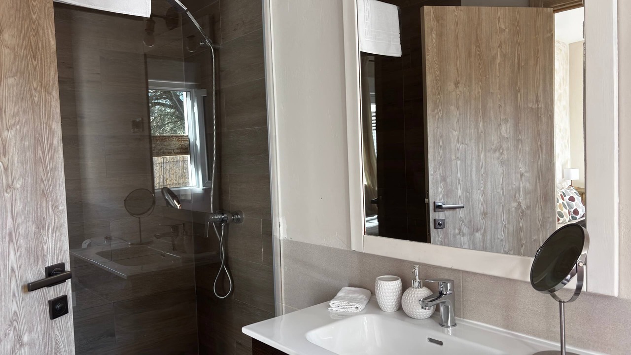 Photo of Bathroom in Navahondilla