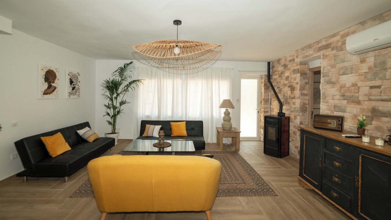 Photo of Livingroom in Navahondilla