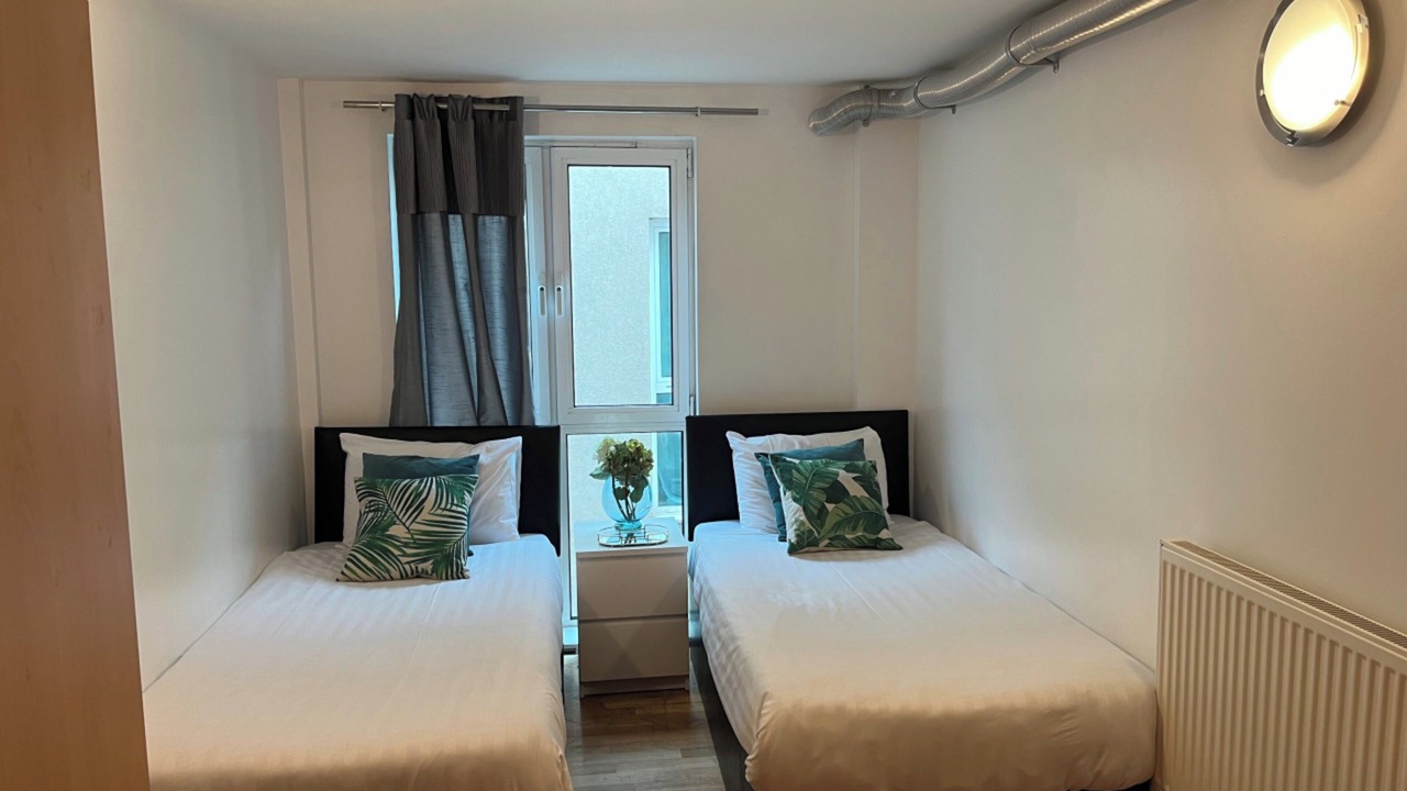 Photo of Others in Bunhill