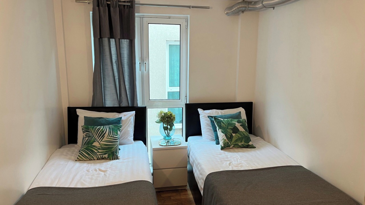 Photo of Others in Bunhill