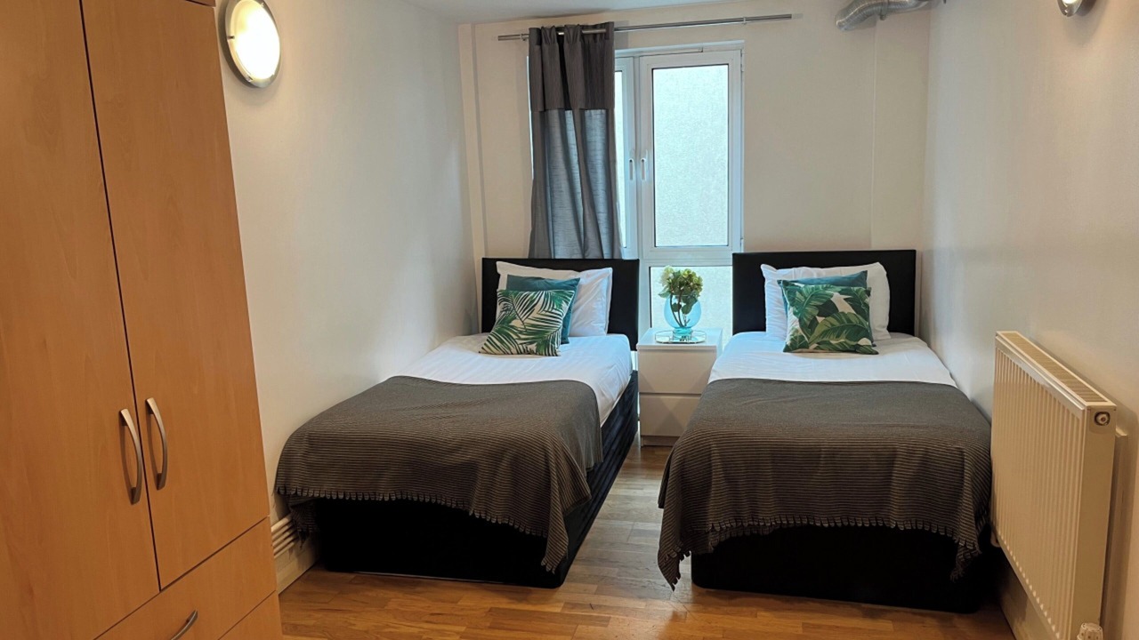 Photo of Others in Bunhill