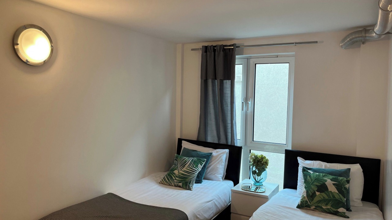 Photo of Others in Bunhill