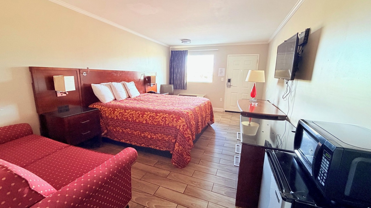 Photo of Bedroom in Dawson