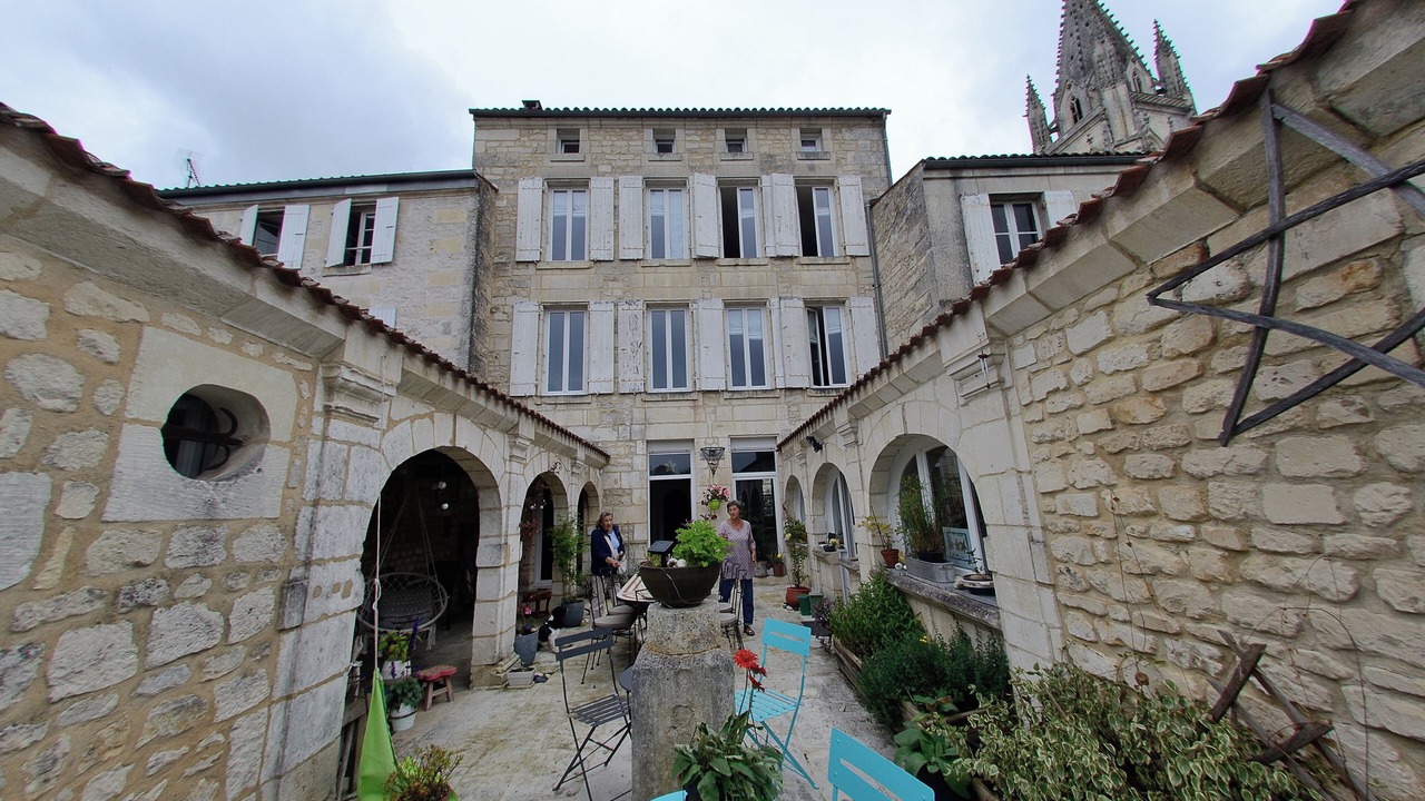 Photo of Outdoor in Saintes