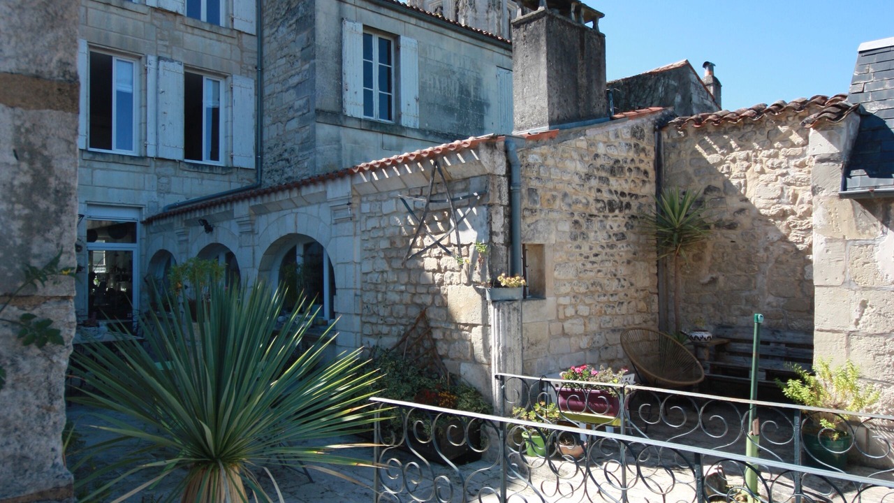 Photo of Outdoor in Saintes
