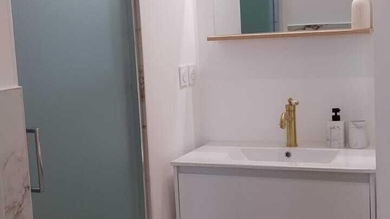 Photo of Bathroom in Villepinte