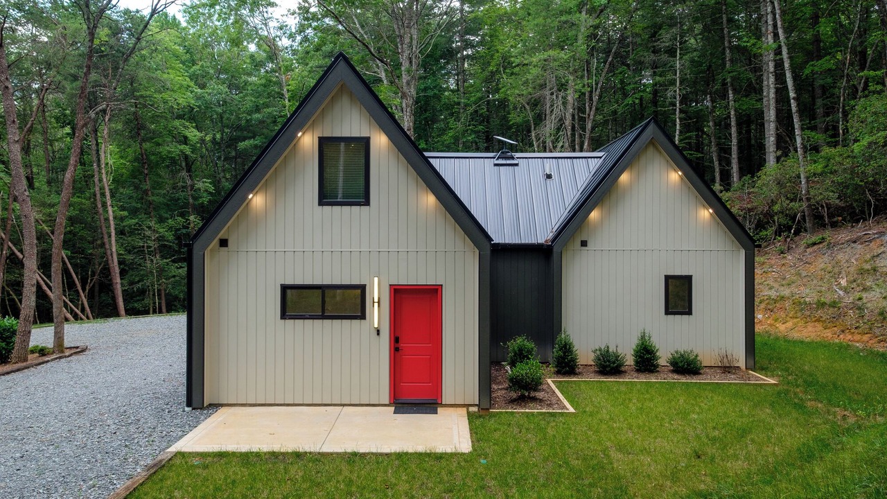 Photo of Outdoor in Balsam Grove
