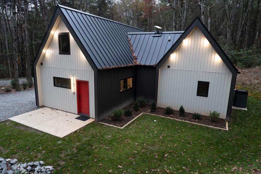 Photo of Outdoor in Balsam Grove