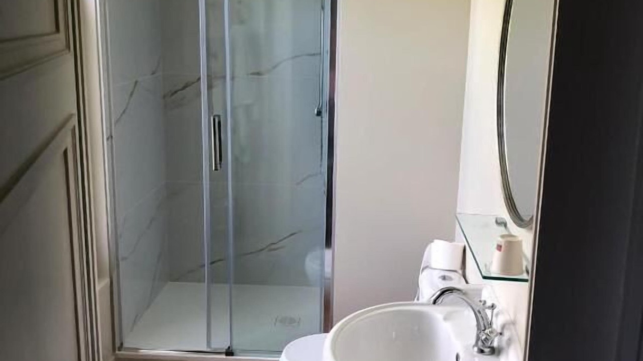 Photo of Bathroom in Conty