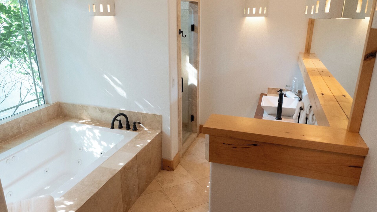Photo of Bathroom in Decker Prairie