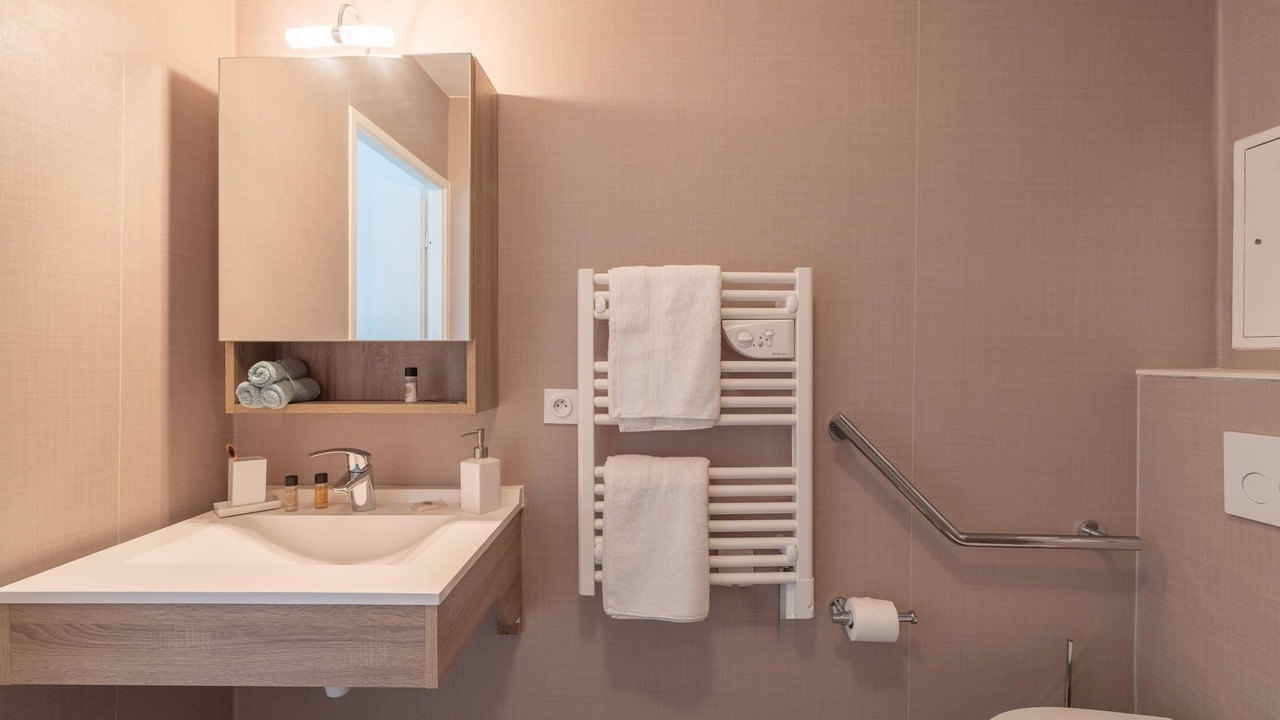 Photo of Bedroom in Moissy-Cramayel