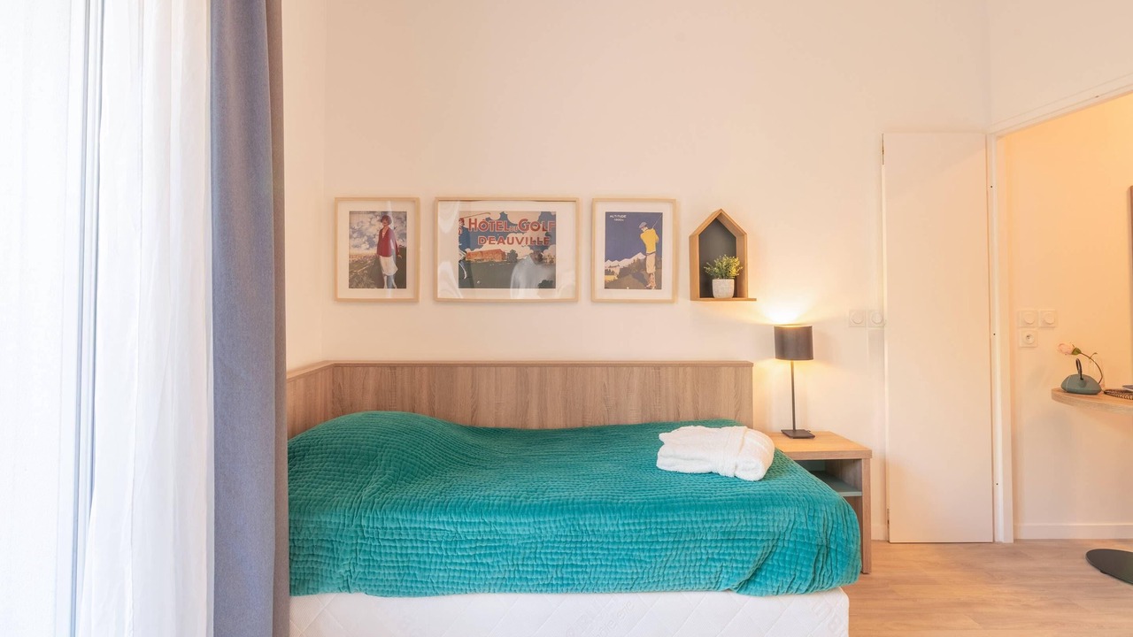 Photo of Bedroom in Moissy-Cramayel