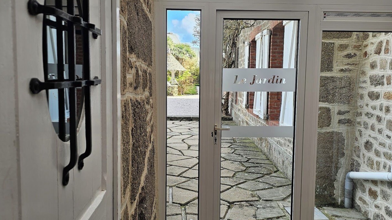 Photo of Others in Barfleur