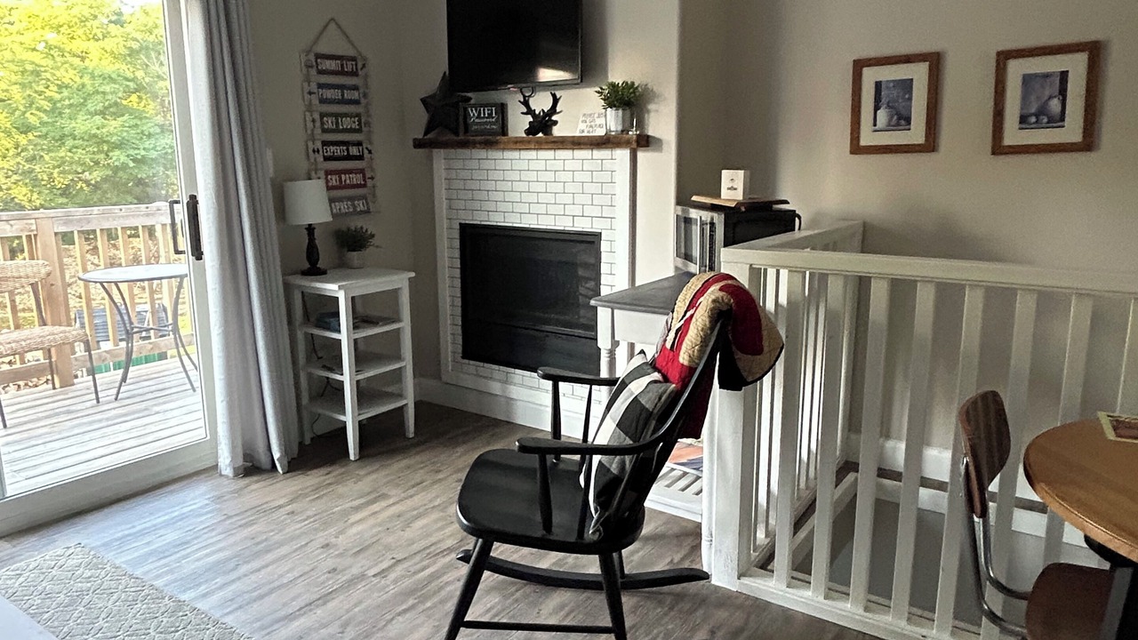 Photo of Livingroom in Clearview