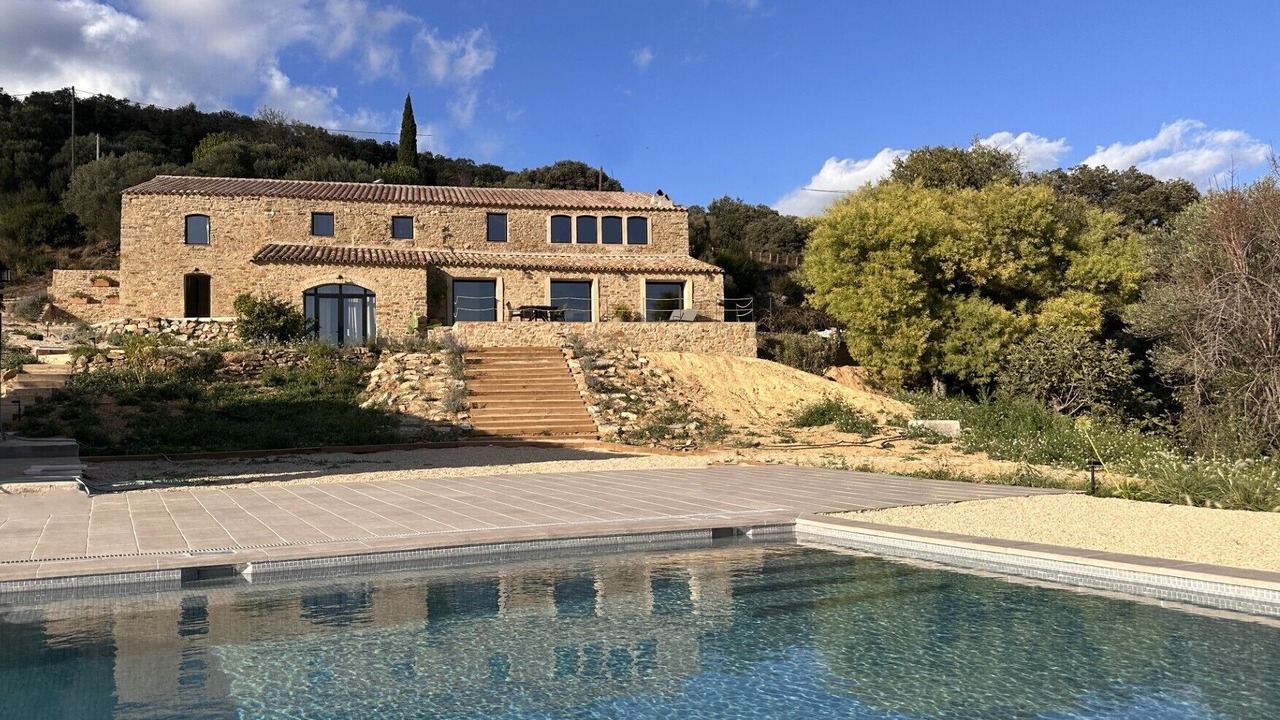 Photo of Outdoor in Quart