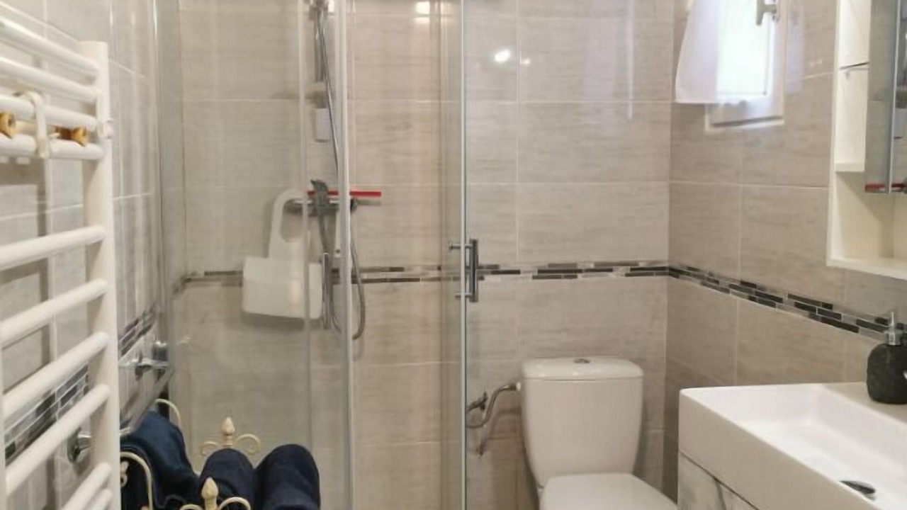Photo of Bathroom in Plailly