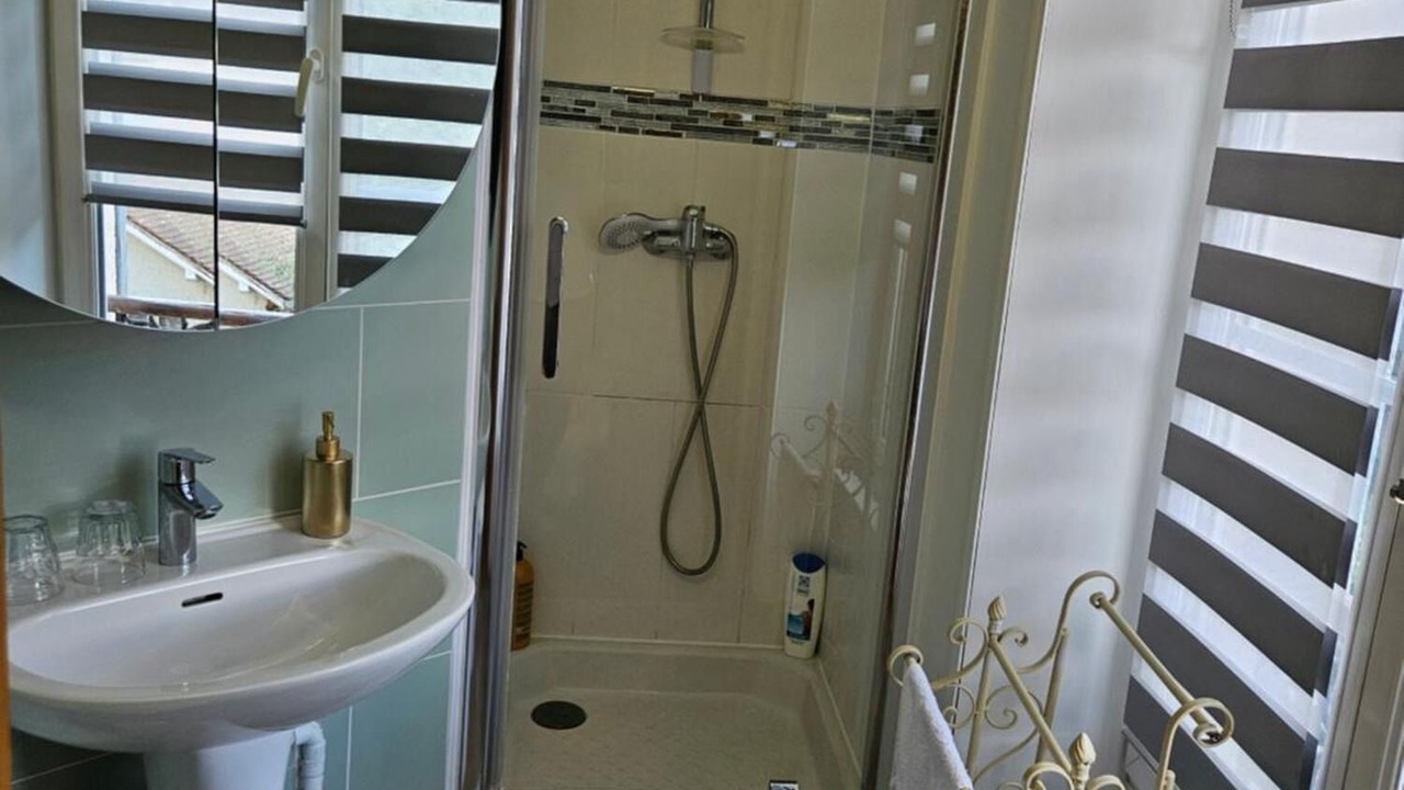Photo of Bathroom in Plailly