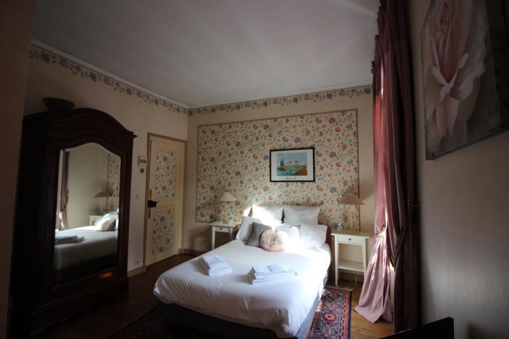 Photo of Bedroom in Plailly