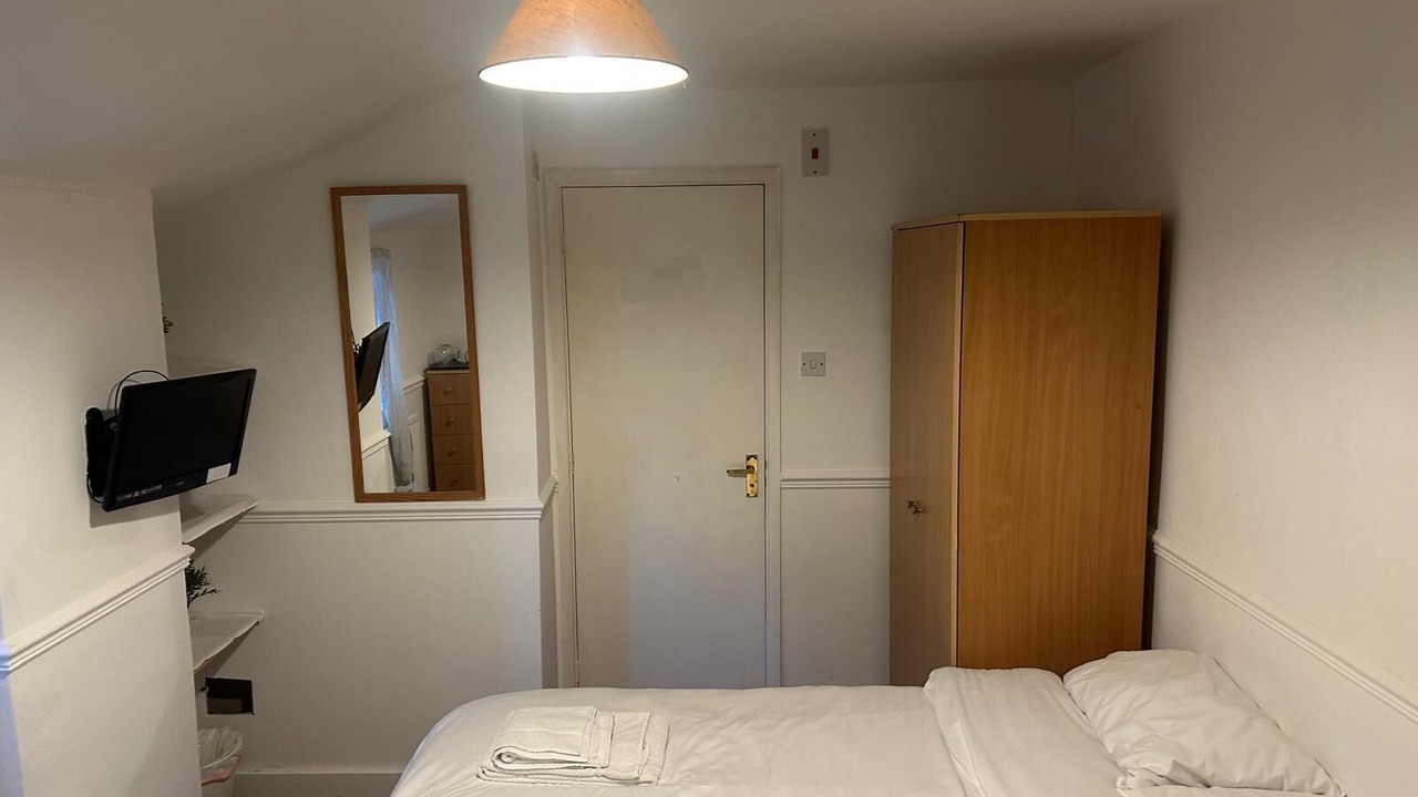 Photo of Bedroom in Whitchurch-on-Thames