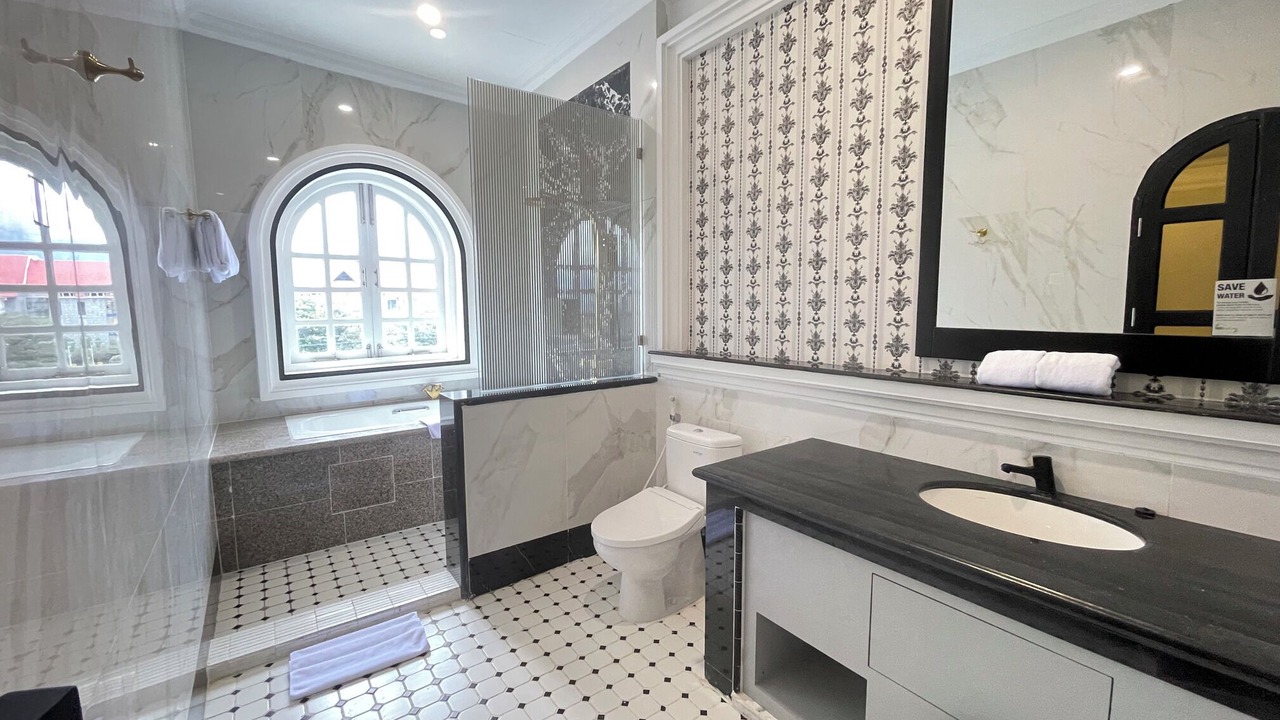 Photo of Bathroom in Palu