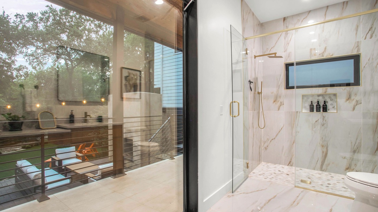 Photo of Bathroom in South Lamar