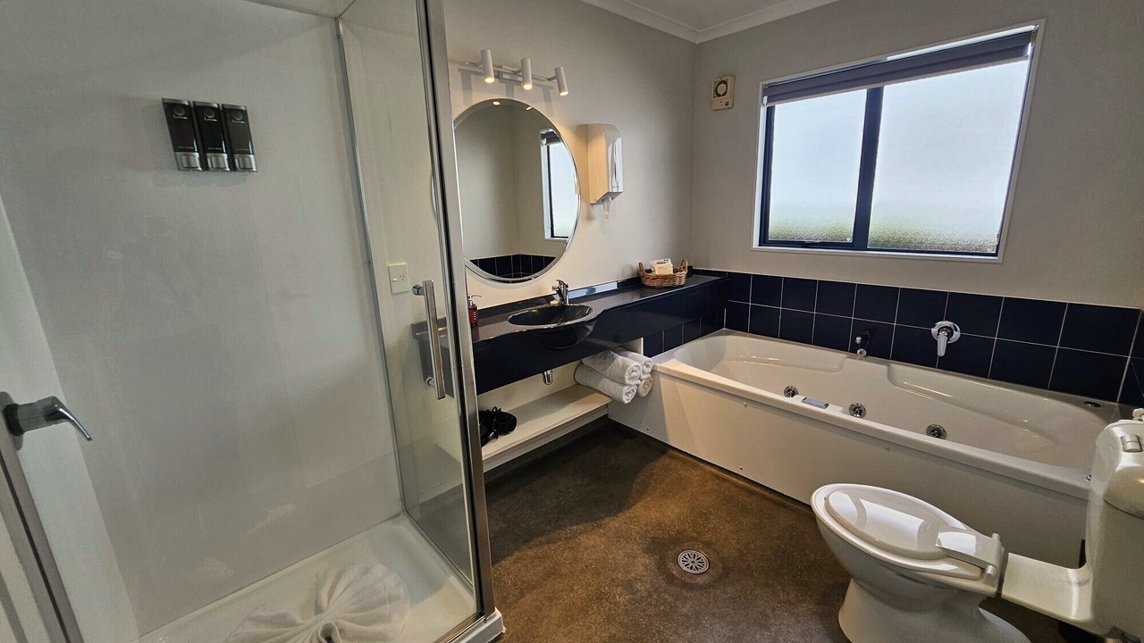Photo of Bathroom in Te Awamutu