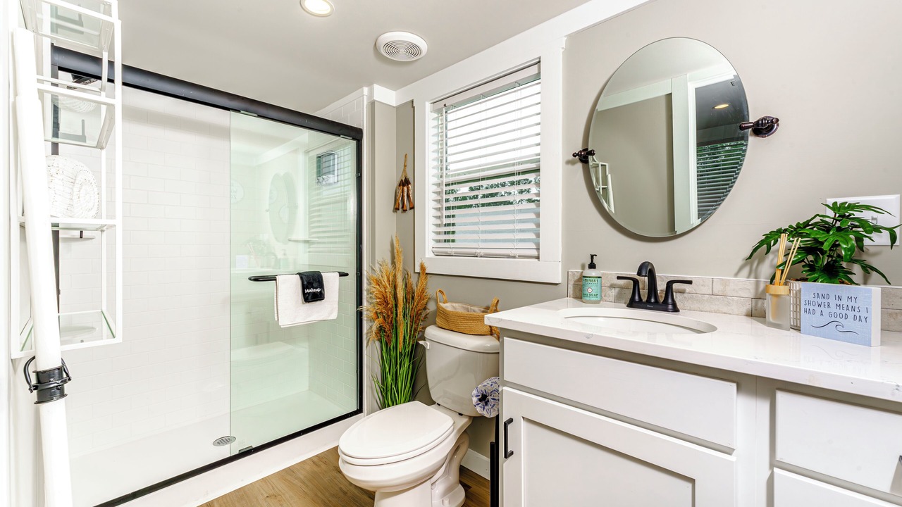 Photo of Bathroom in Baker County