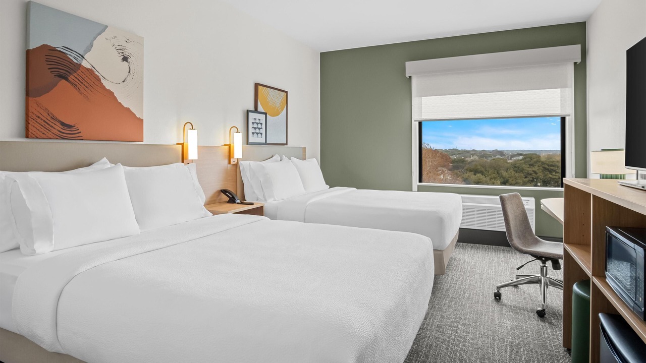 Photo of Bedroom in Garland