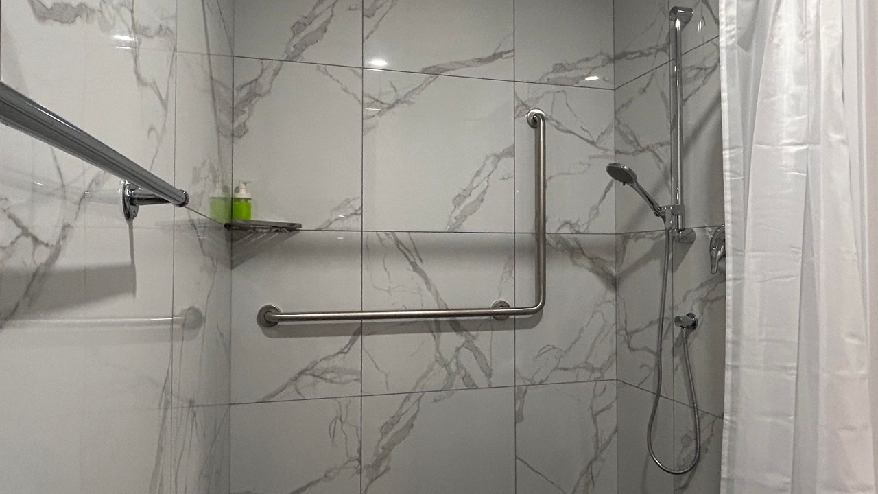 Photo of Bathroom in Saint-Michel-des-Saints