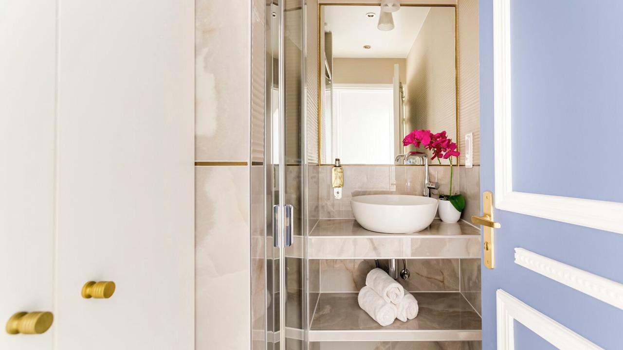 Photo of Bathroom in Chaussee-d'Antin