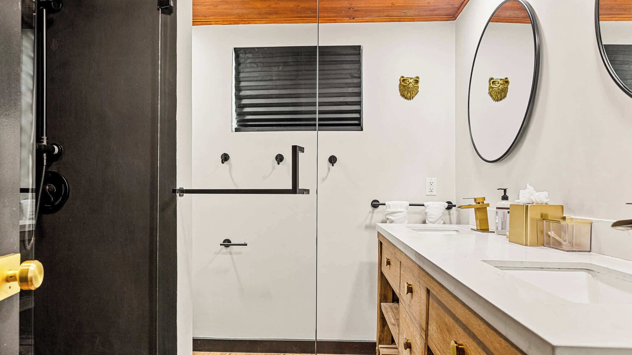 Photo of Bathroom in Big Bear Lake