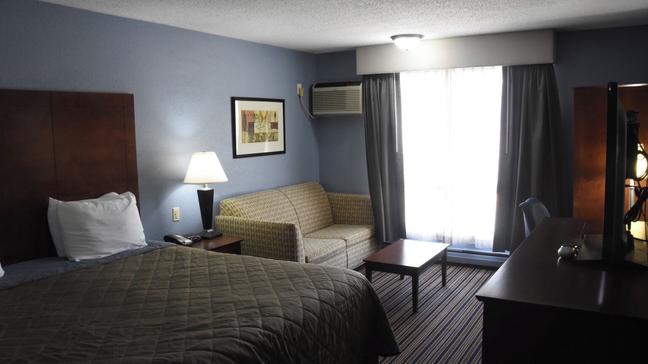 Photo of Bedroom in Clinton