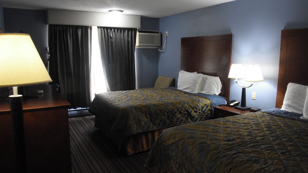 Photo of Bedroom in Clinton