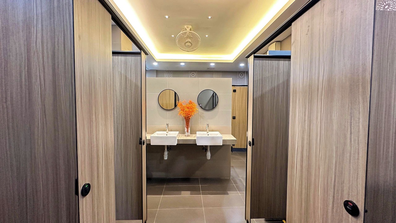 Photo of Bathroom in Chinatown