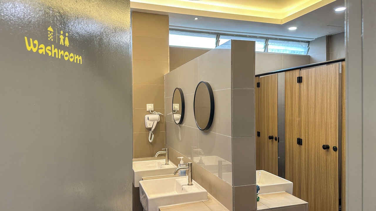 Photo of Bathroom in Chinatown