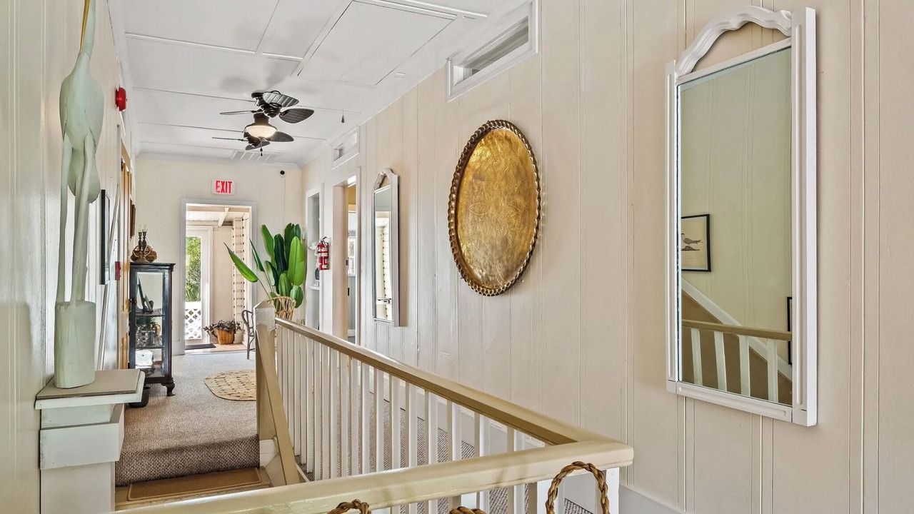 Photo of Livingroom in Carrabelle