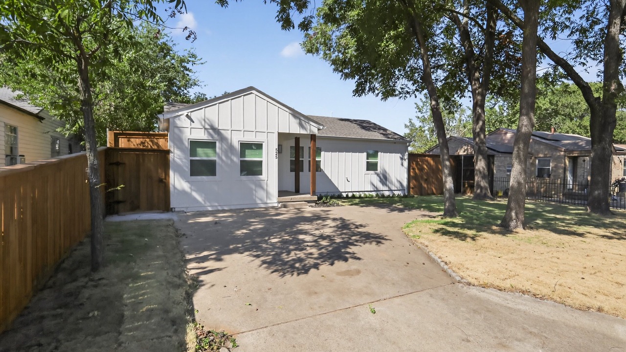 Photo of Outdoor in Oak Cliff