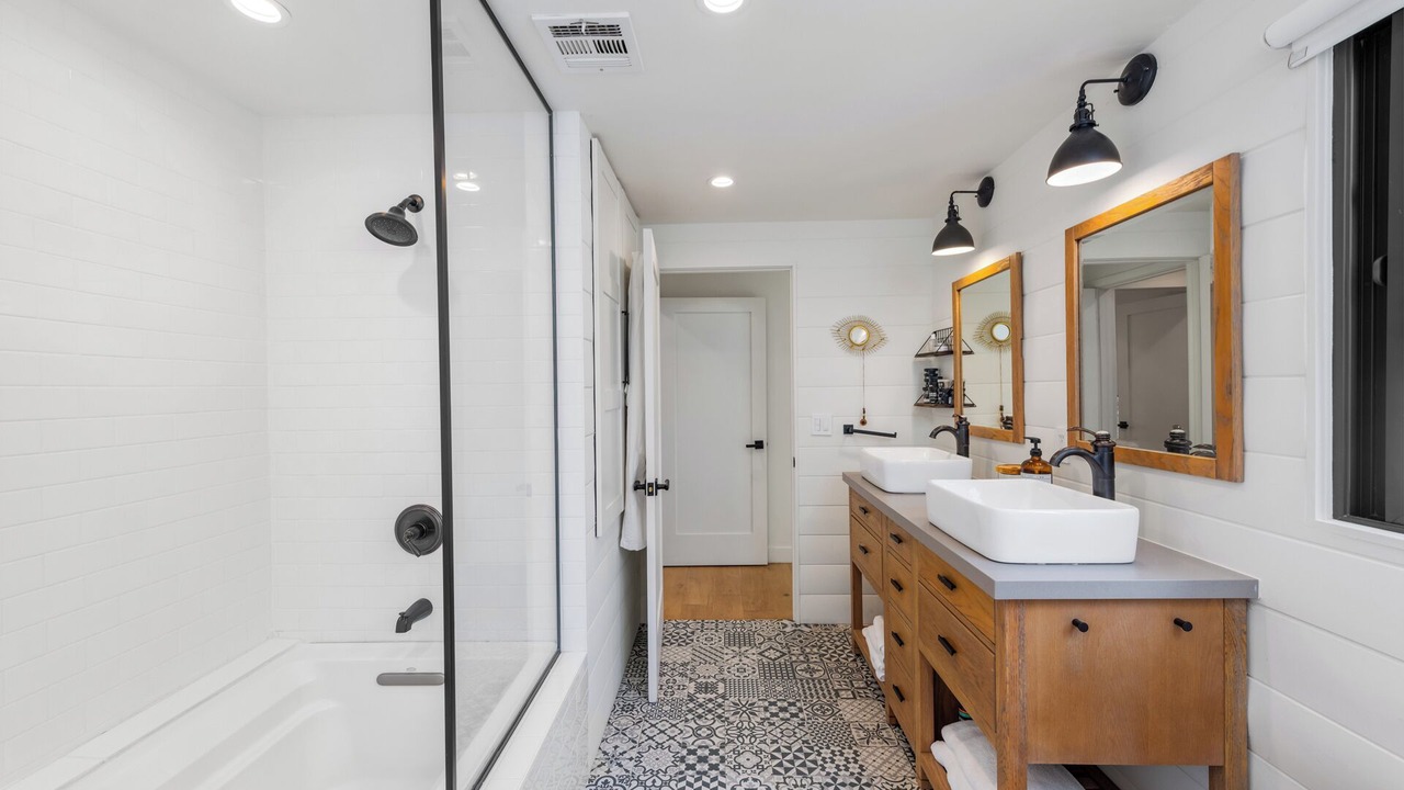 Photo of Bathroom in Western Malibu