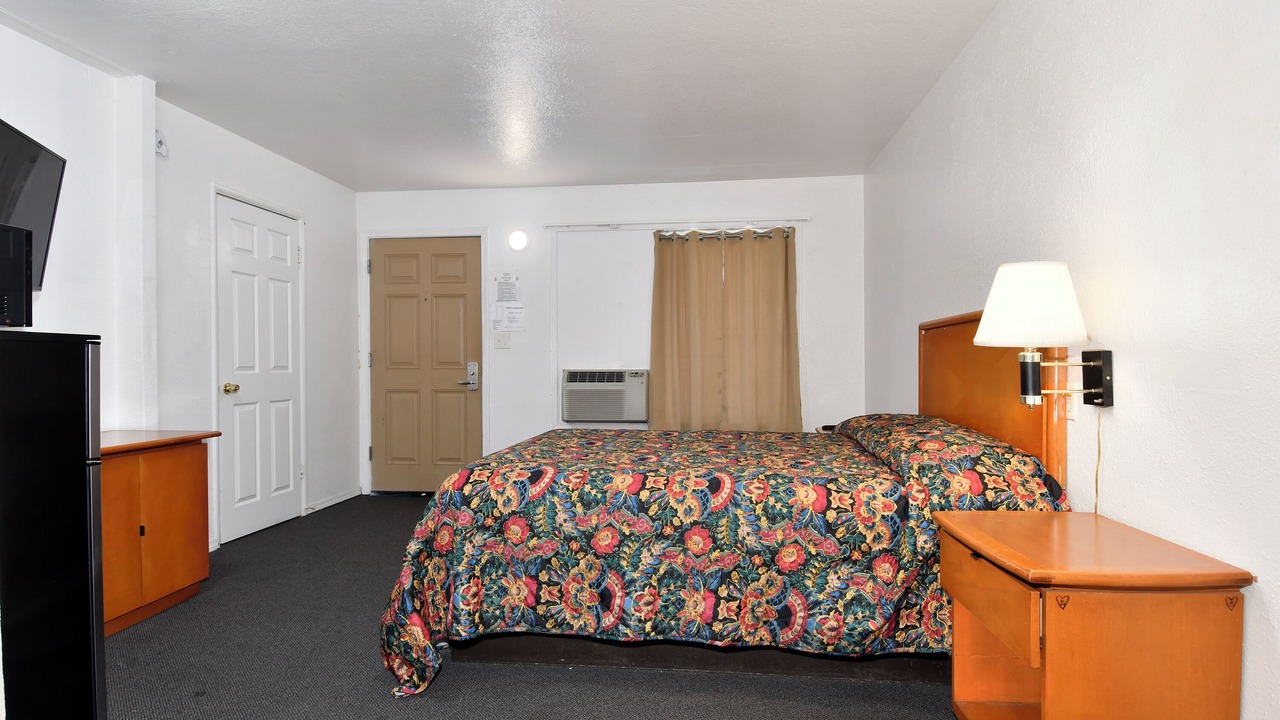 Photo of Bedroom in Overlook
