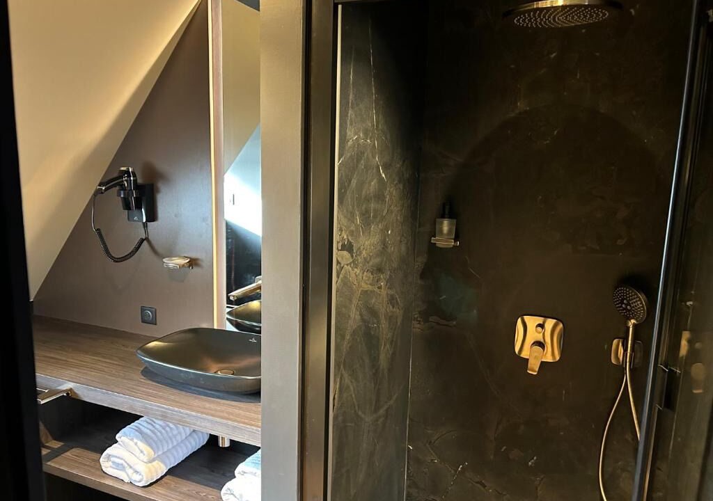 Photo of Bathroom in Petit-Fort-Philippe