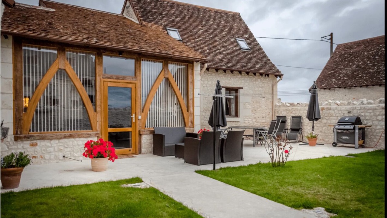 Photo of Patio Balcony in Cussay