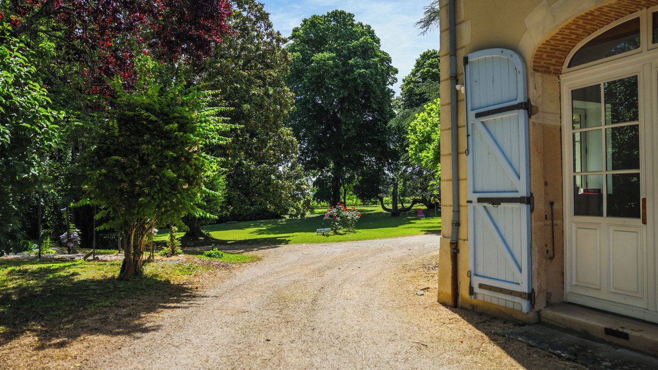 Photo of Outdoor in Vire