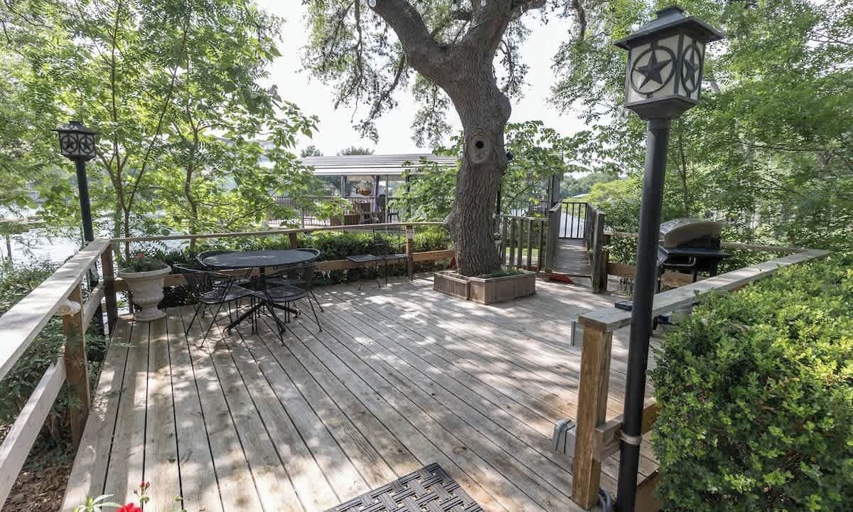 Photo of Outdoor in Kingsland
