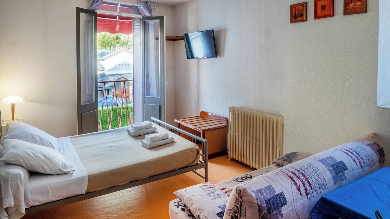 Photo of Bedroom in Pierrefitte-Nestalas