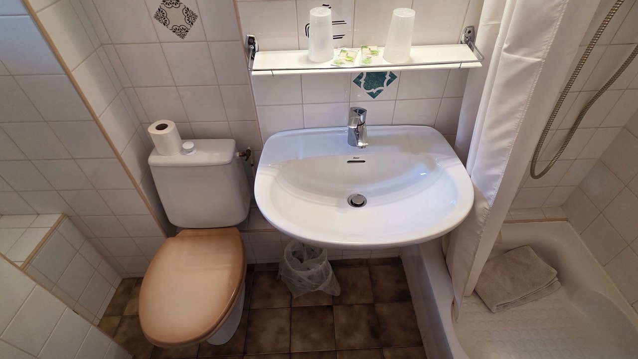 Photo of Bathroom in Pierrefitte-Nestalas