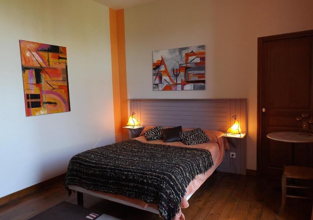 Photo of Others in Moux